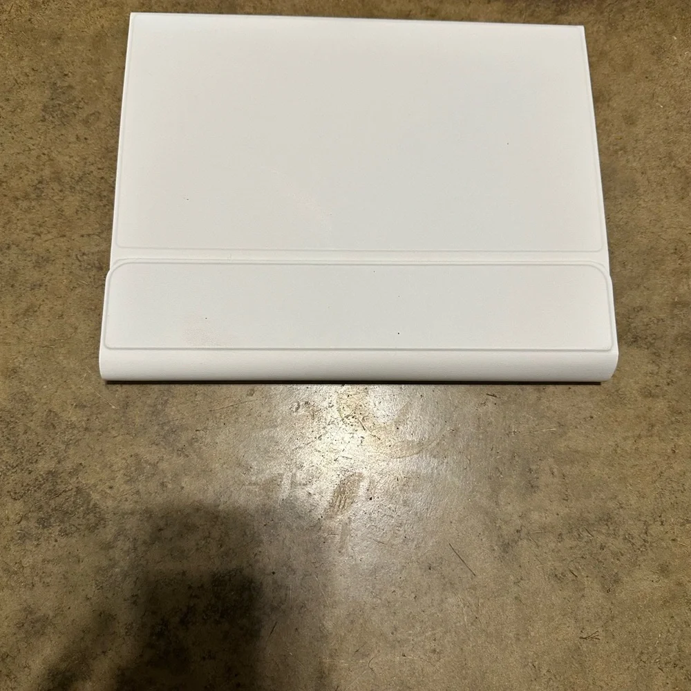 White Bluetooth Keyboard Case